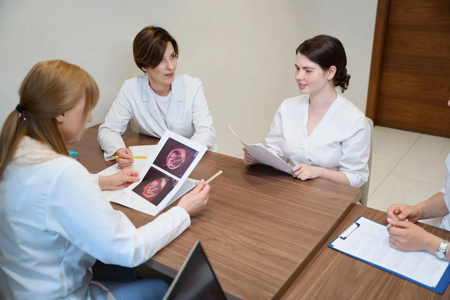 doctors of the medical center gathered for a medic 2023 11 27 05 17 44 utc